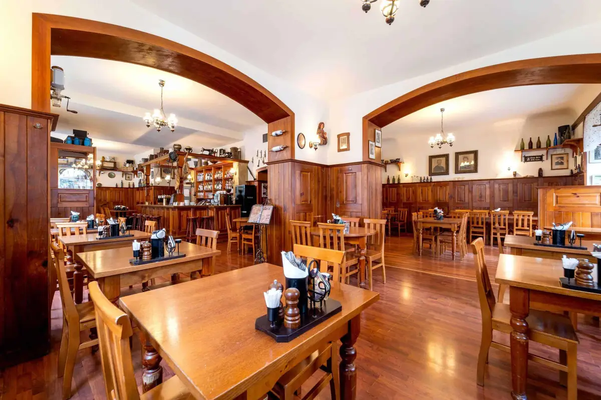 U Matěje Kotrby - Restaurace a Bar